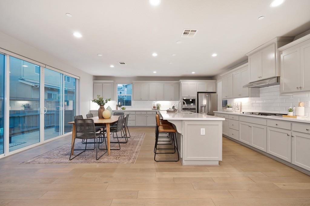 2230 Cannery Loop