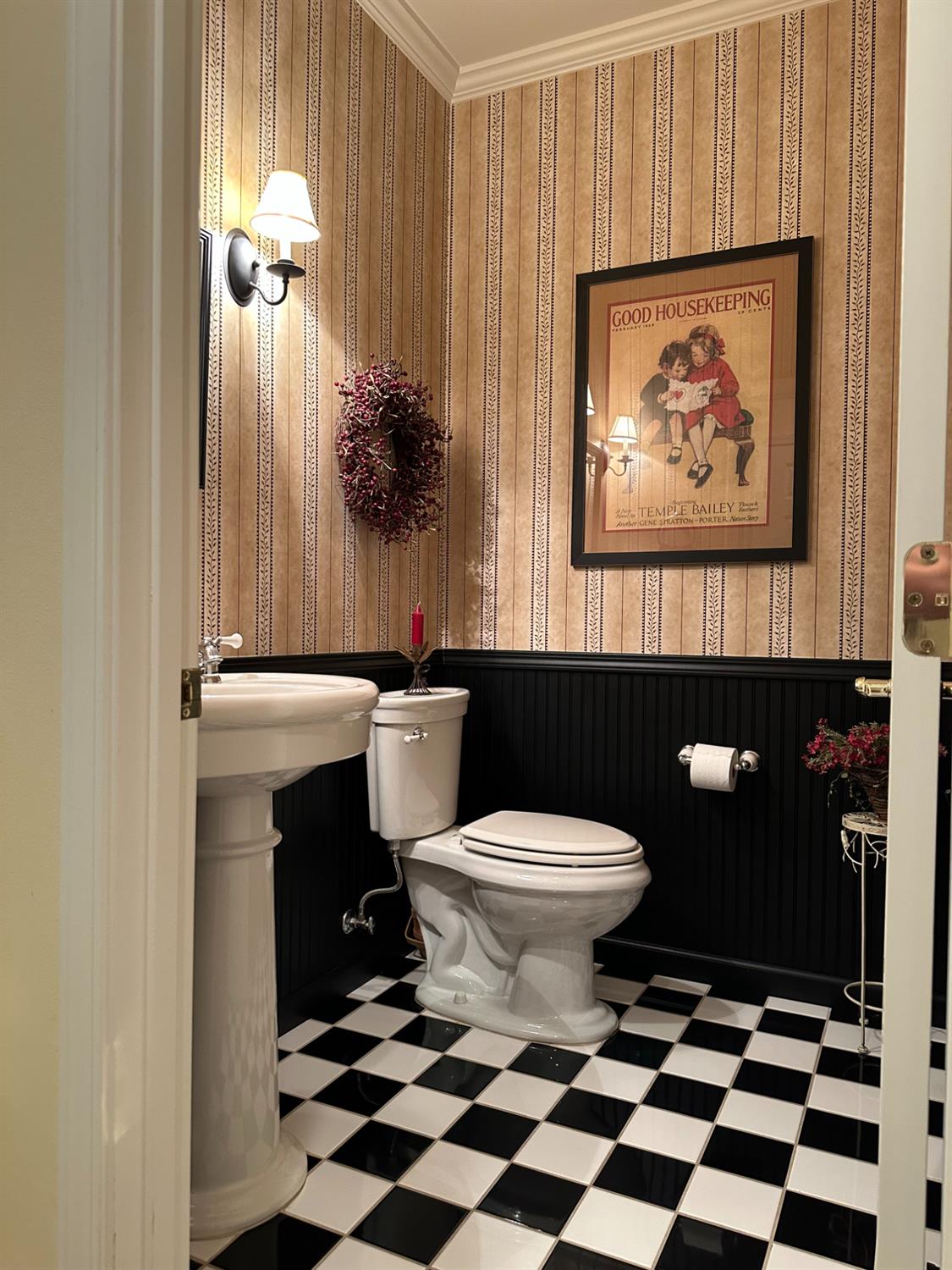 685 Saddleback Drive