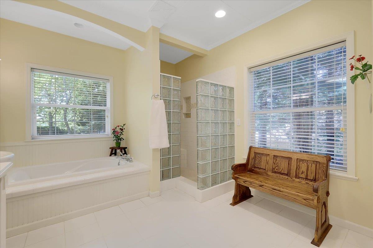 685 Saddleback Drive