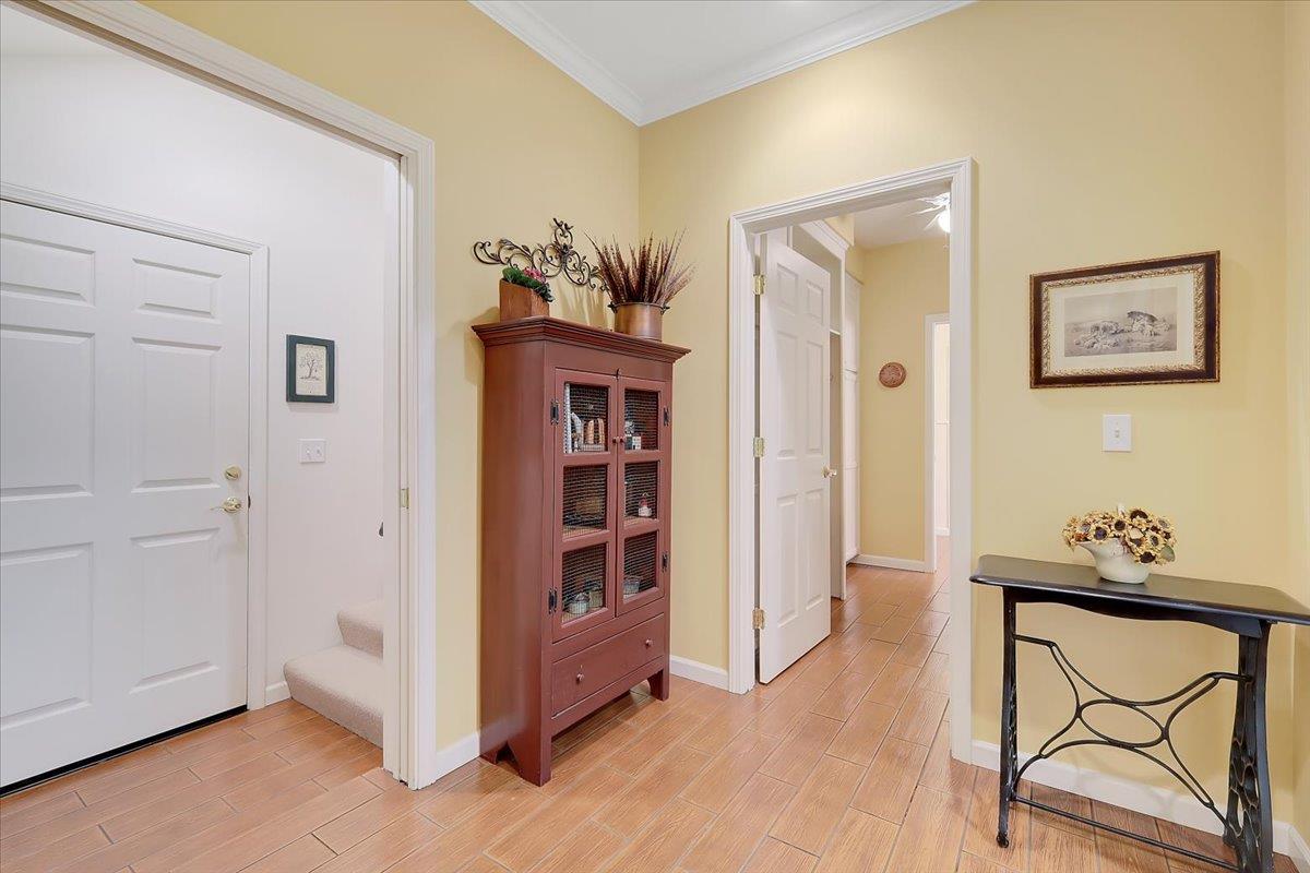 685 Saddleback Drive