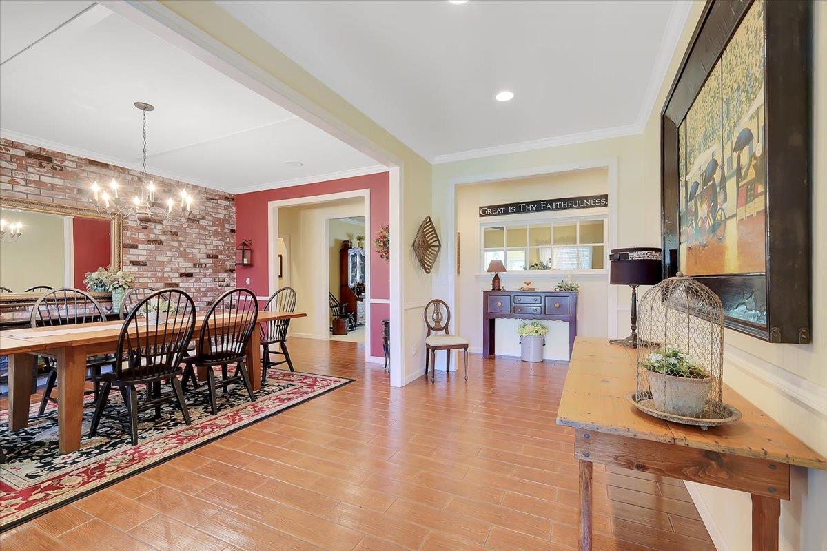 685 Saddleback Drive