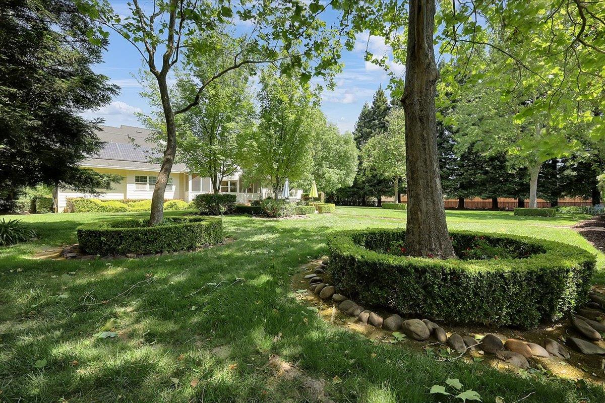 685 Saddleback Drive