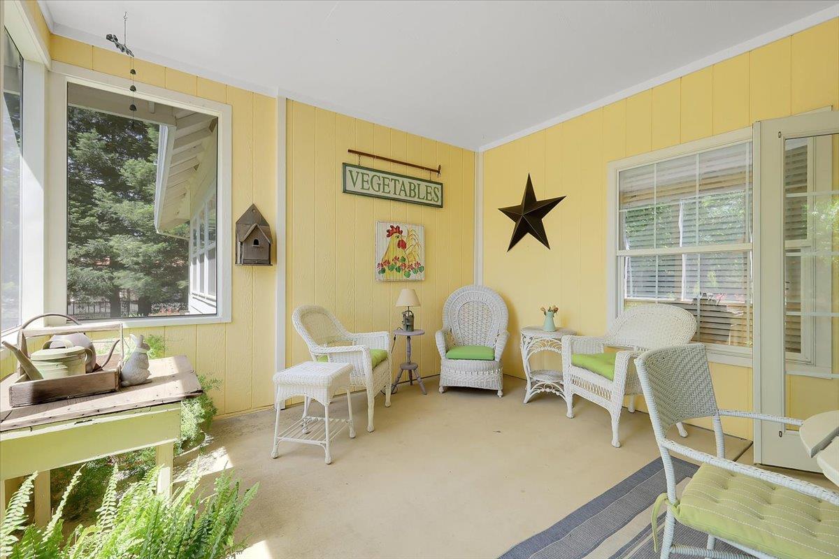 685 Saddleback Drive