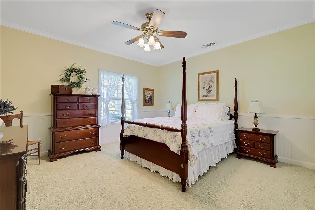 685 Saddleback Drive