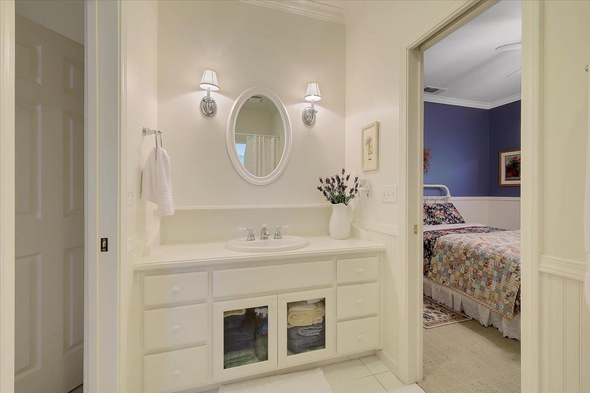 685 Saddleback Drive