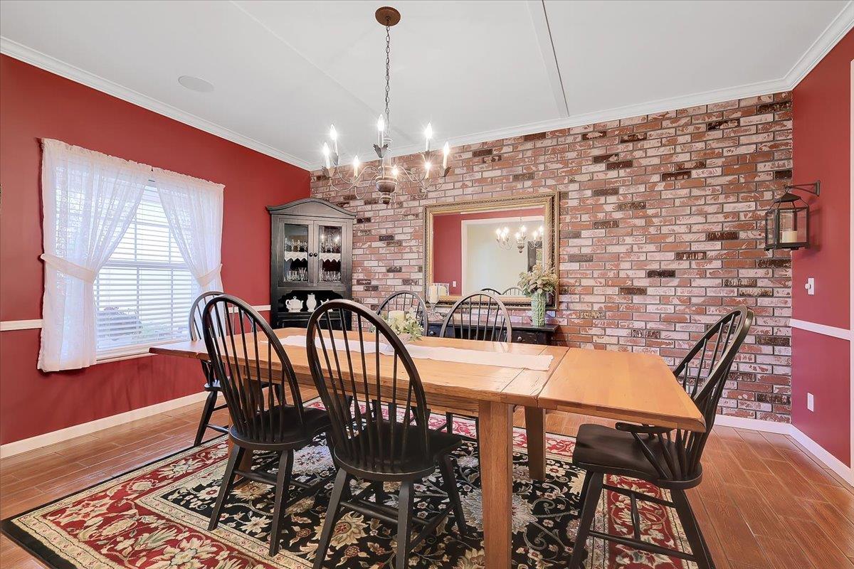 685 Saddleback Drive