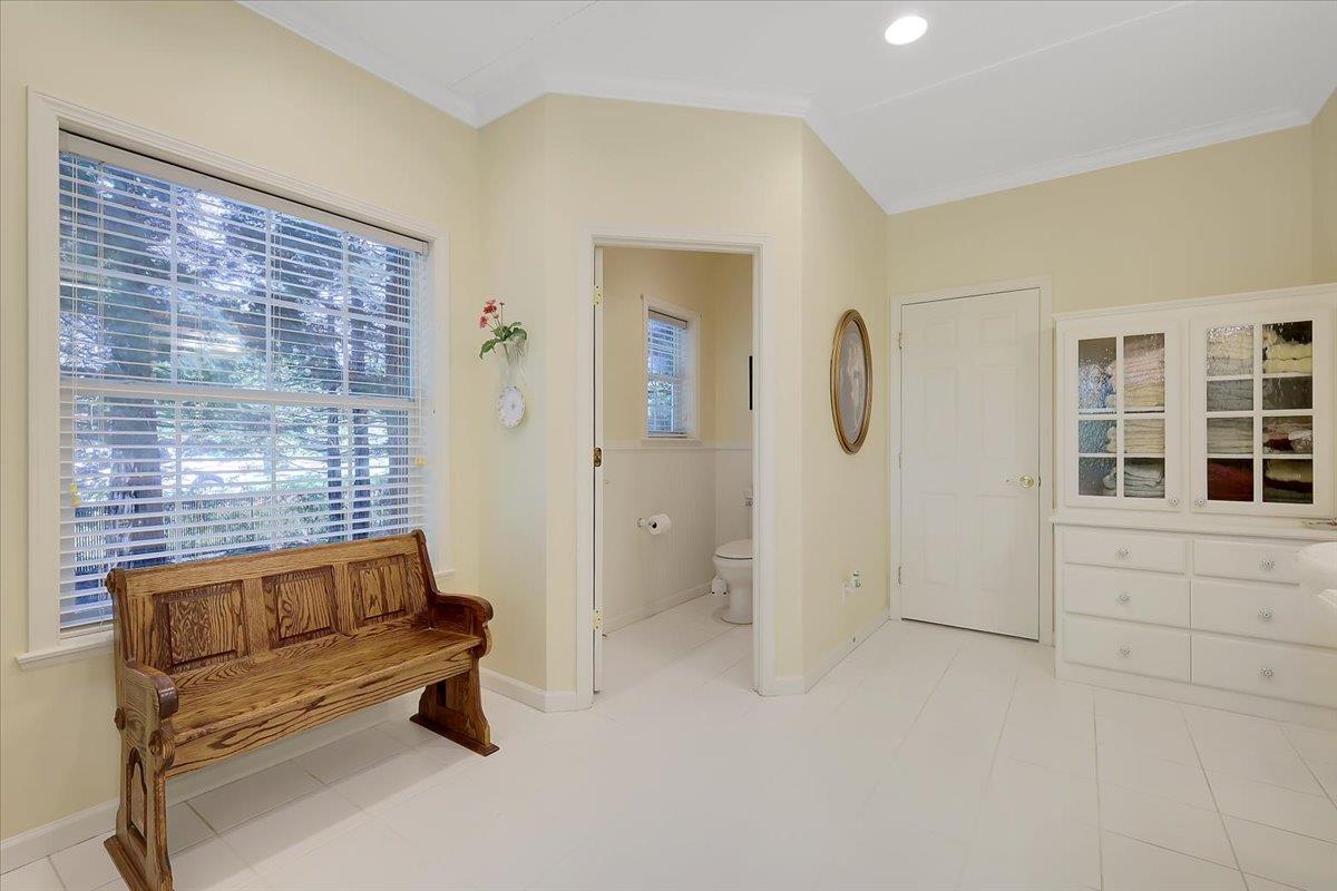 685 Saddleback Drive