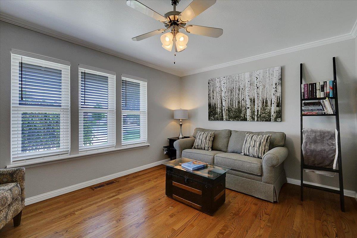 614 Saddleback Drive