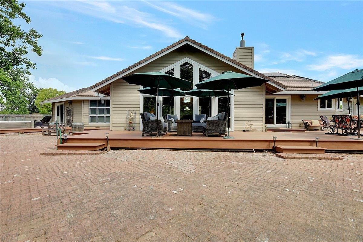 614 Saddleback Drive