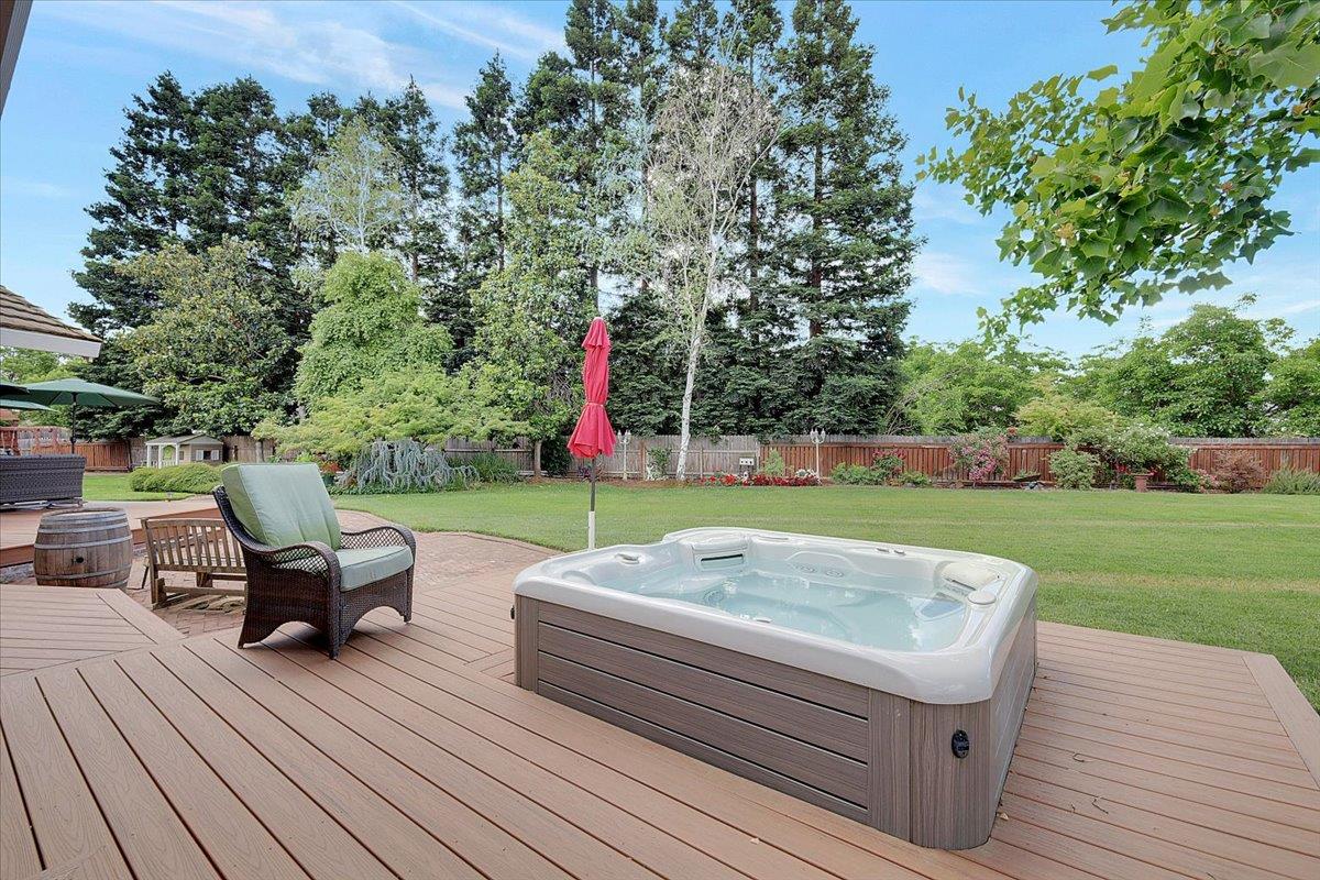 614 Saddleback Drive