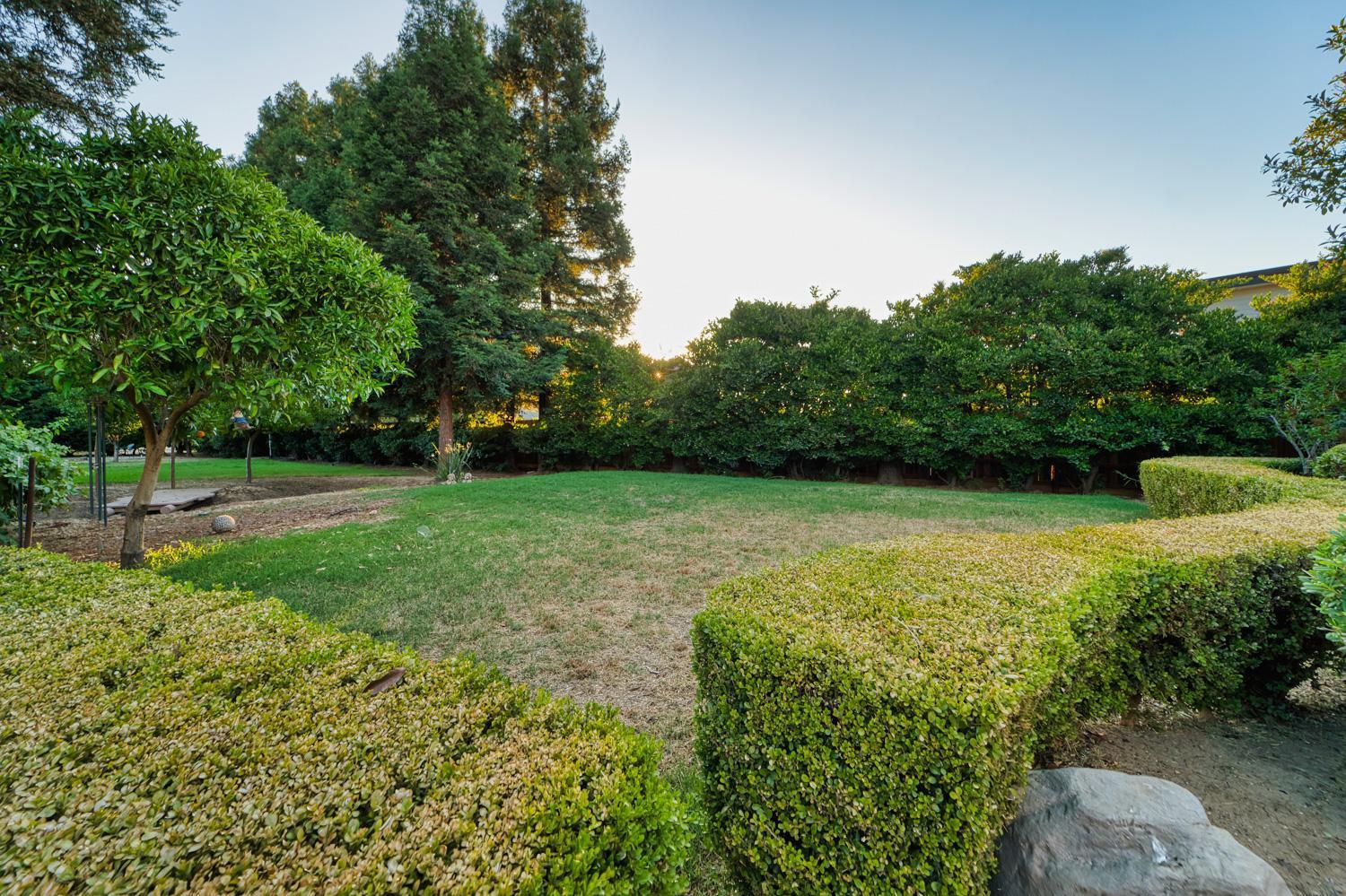 711 Saddleback Drive