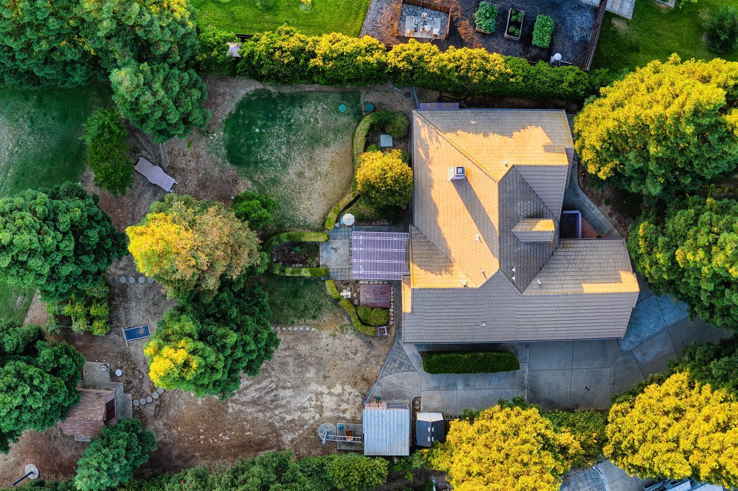 711 Saddleback Drive