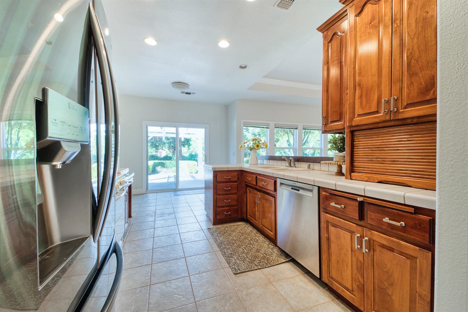 711 Saddleback Drive