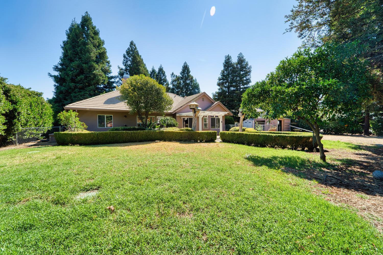 711 Saddleback Drive