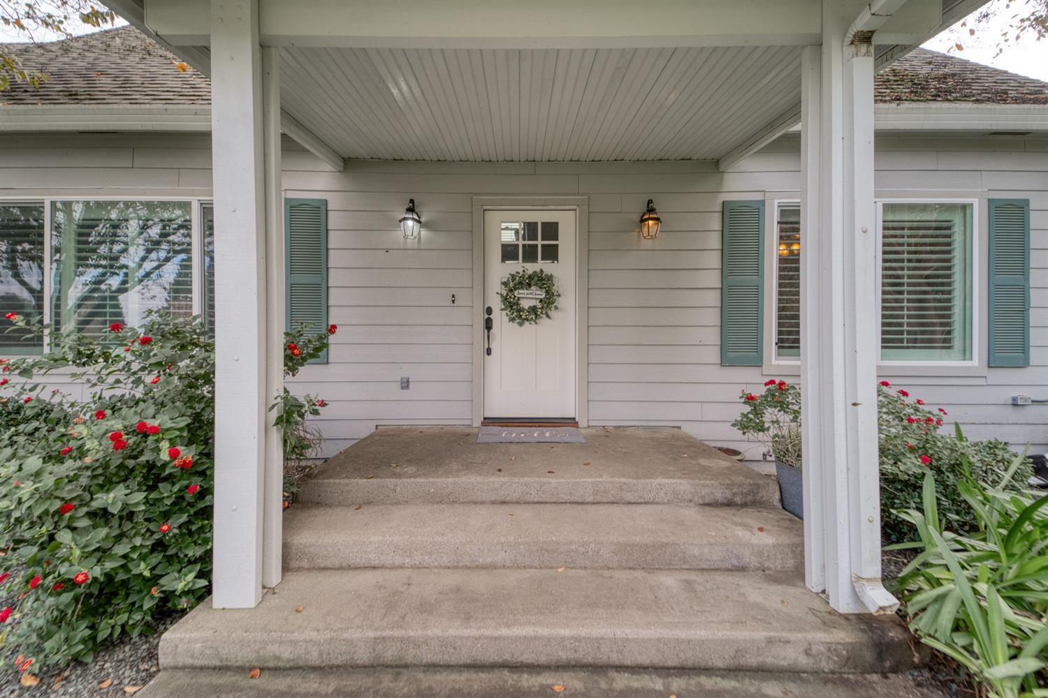 655 Saddleback Drive