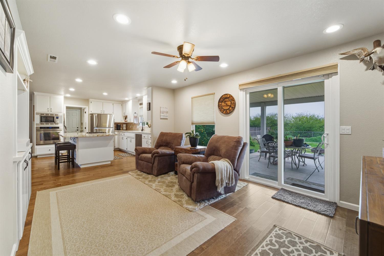 655 Saddleback Drive