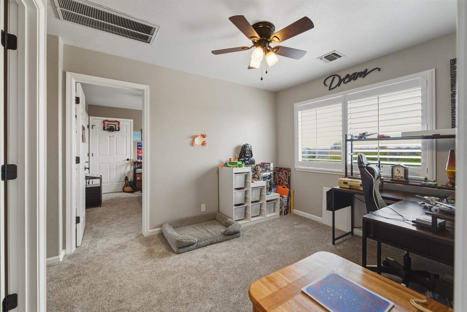 655 Saddleback Drive