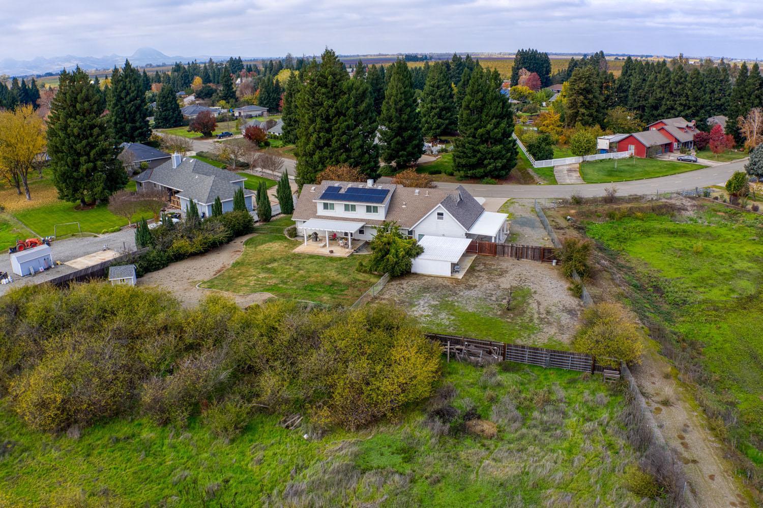 655 Saddleback Drive