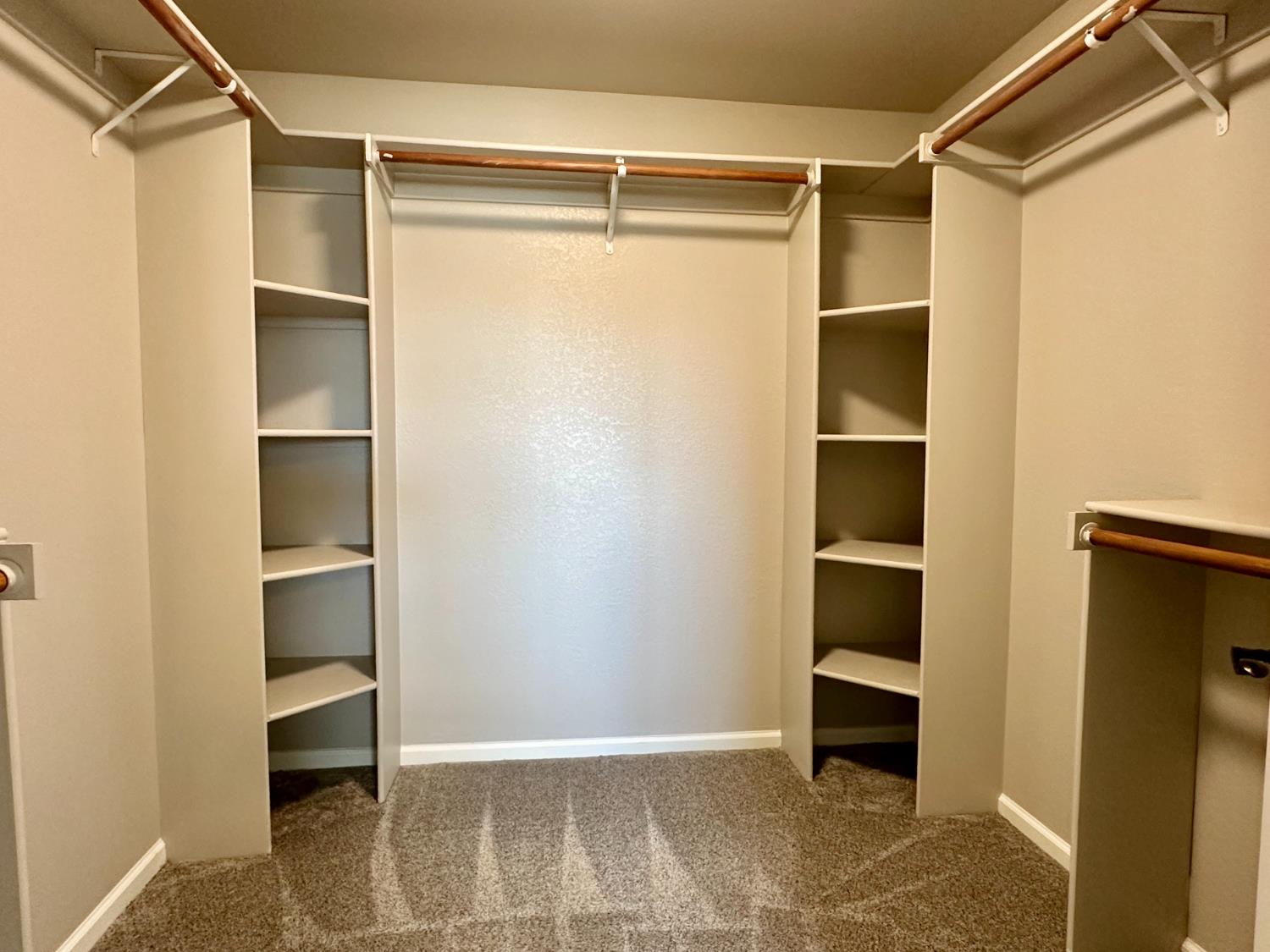 655 Saddleback Drive