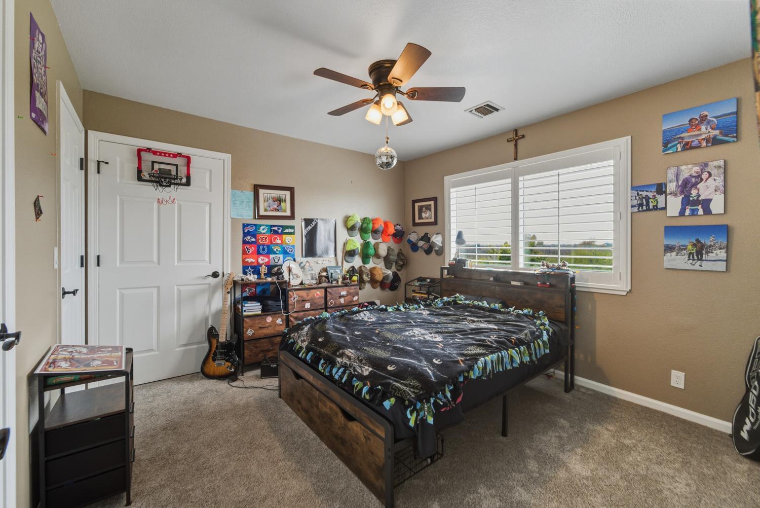 655 Saddleback Drive