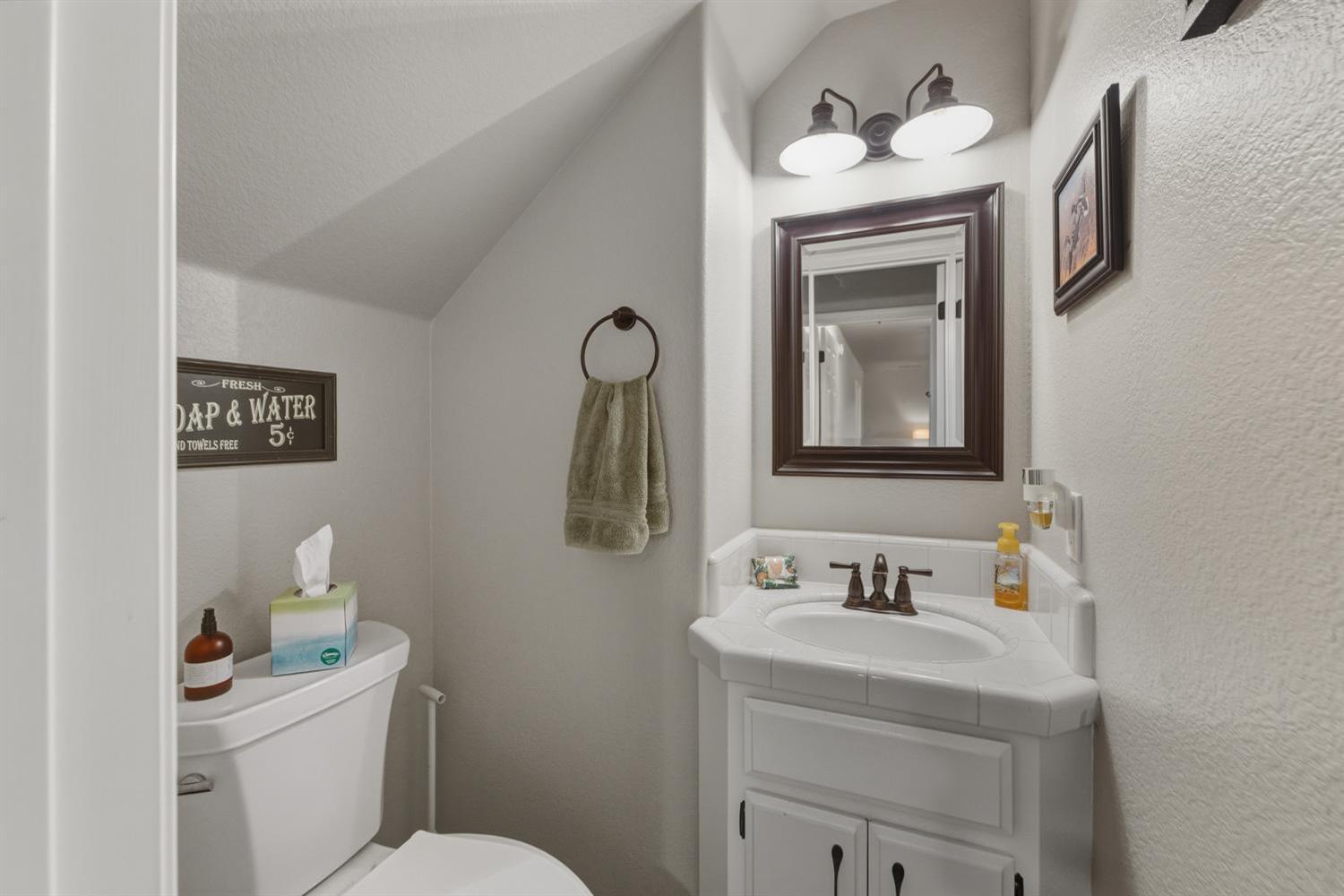 655 Saddleback Drive