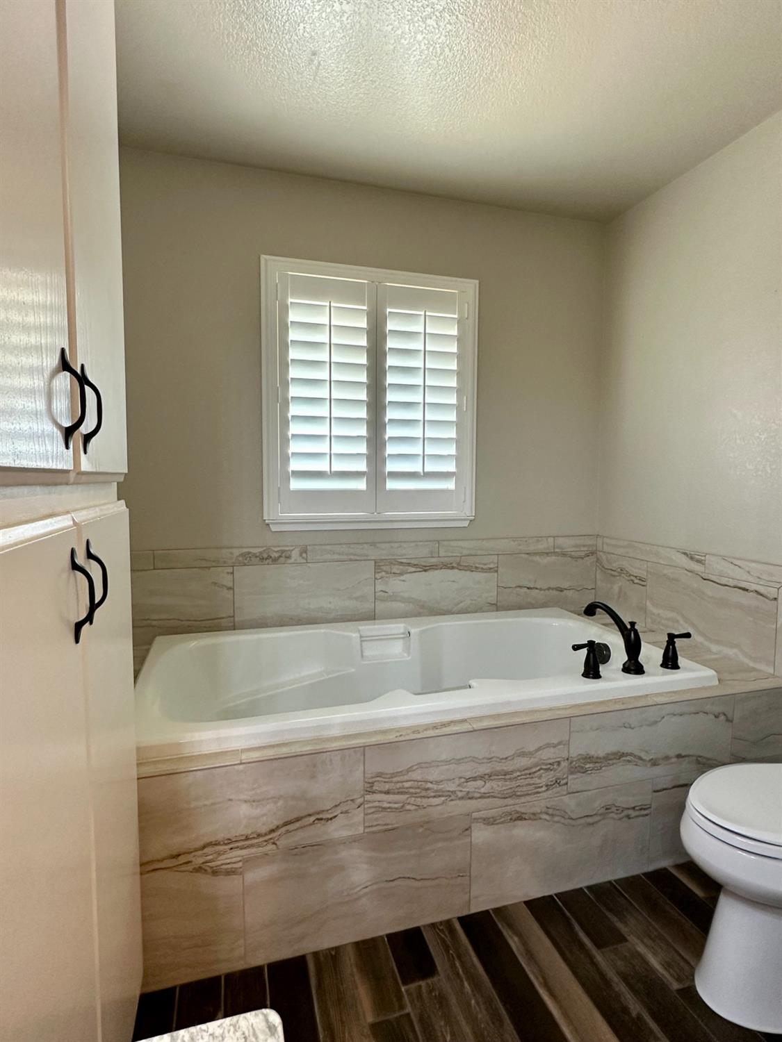 655 Saddleback Drive