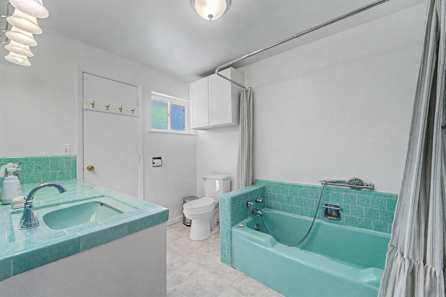 1458 Gilstrap Avenue