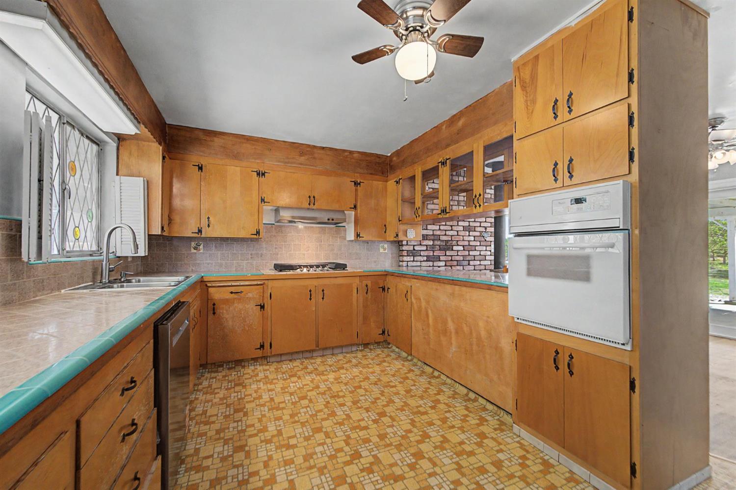 1458 Gilstrap Avenue