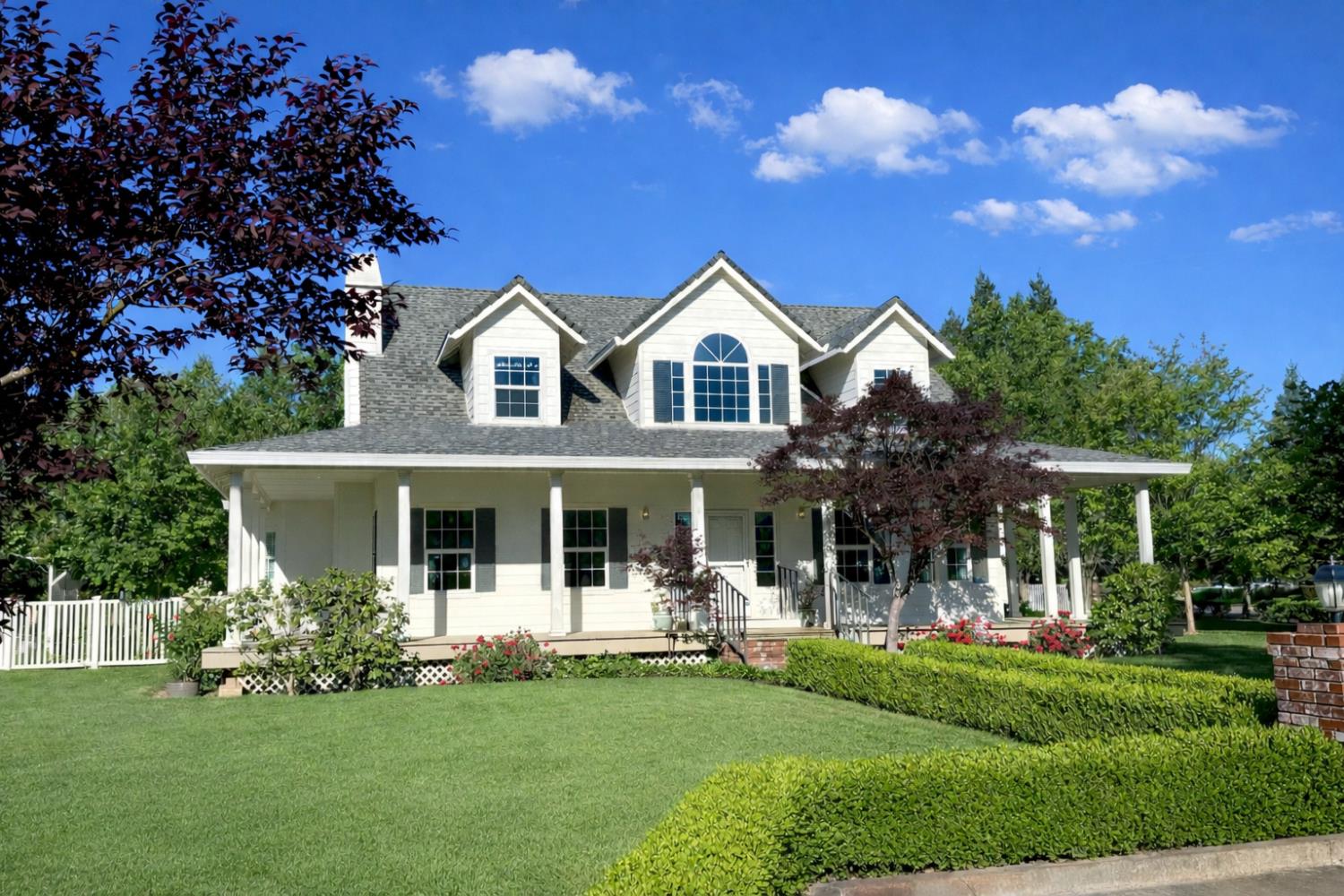 739 Saddleback Drive
