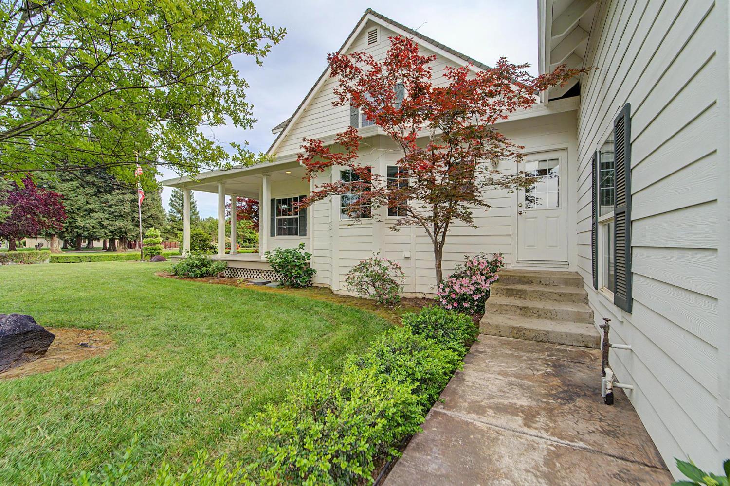 739 Saddleback Drive