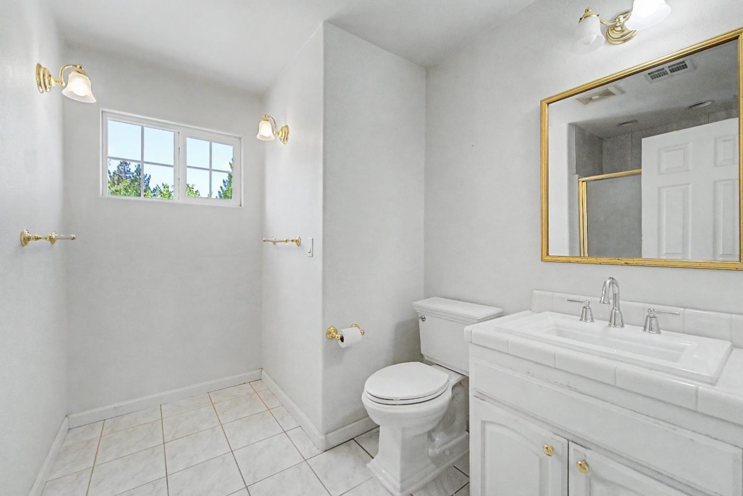 739 Saddleback Drive