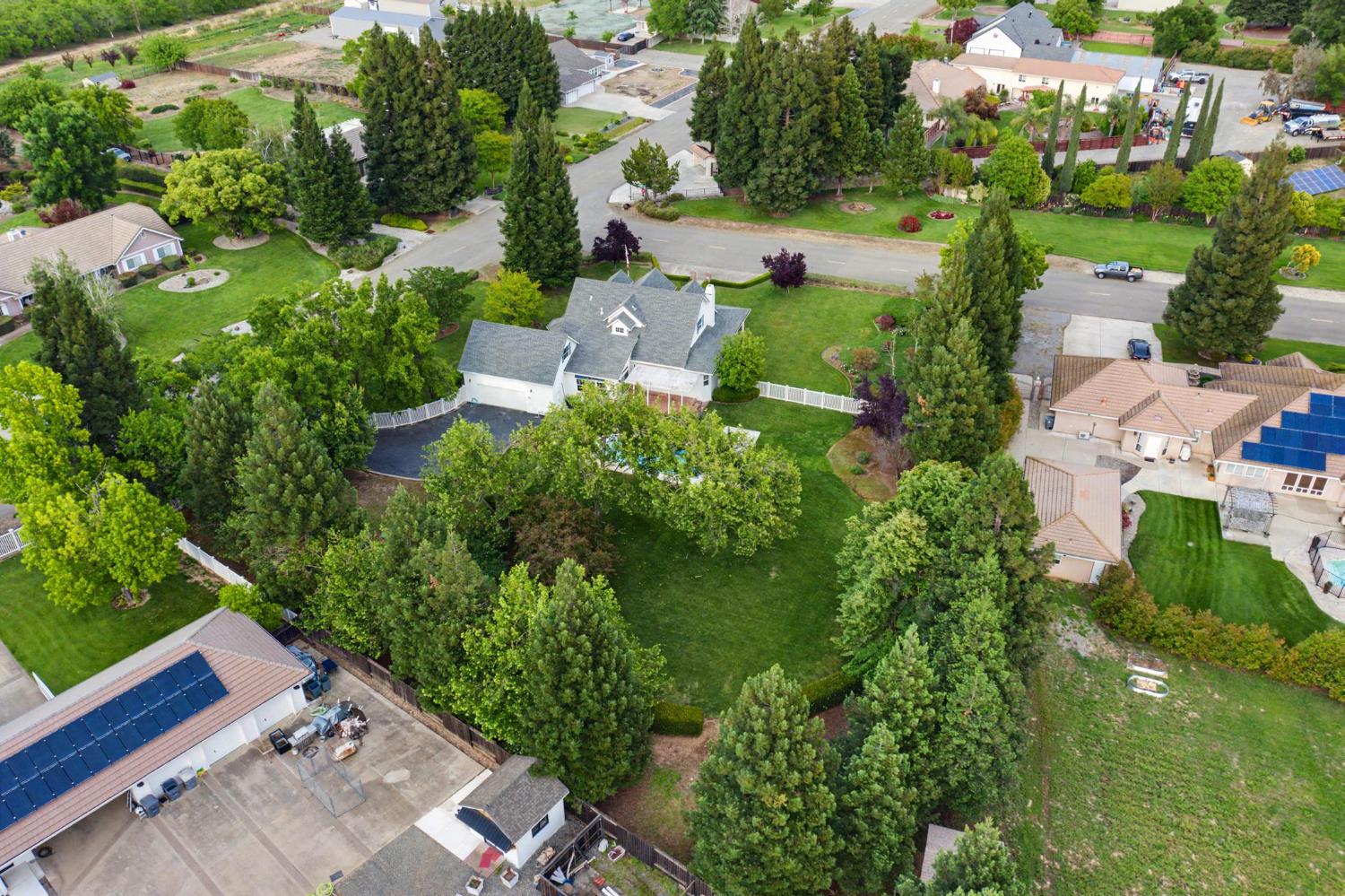 739 Saddleback Drive