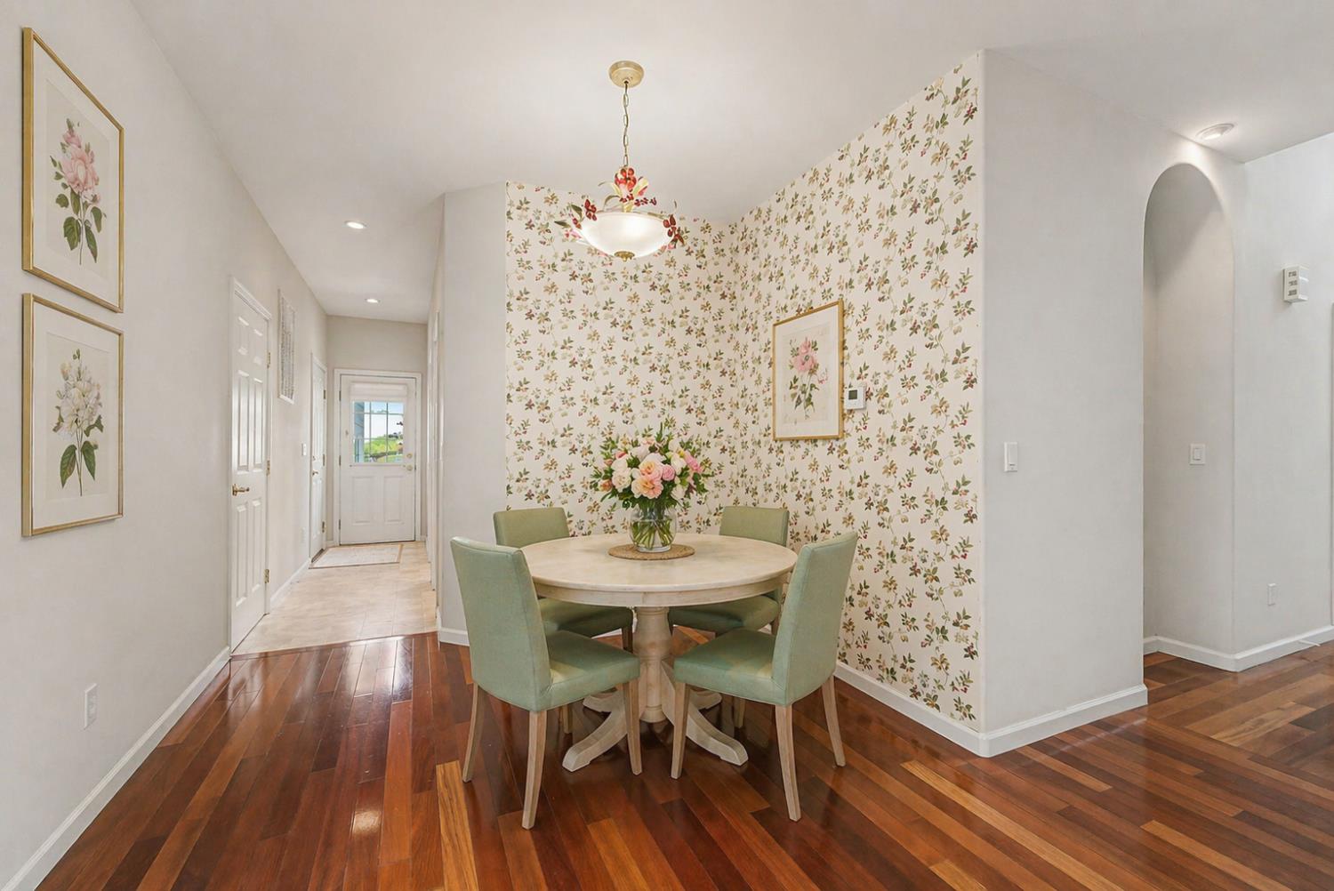 739 Saddleback Drive