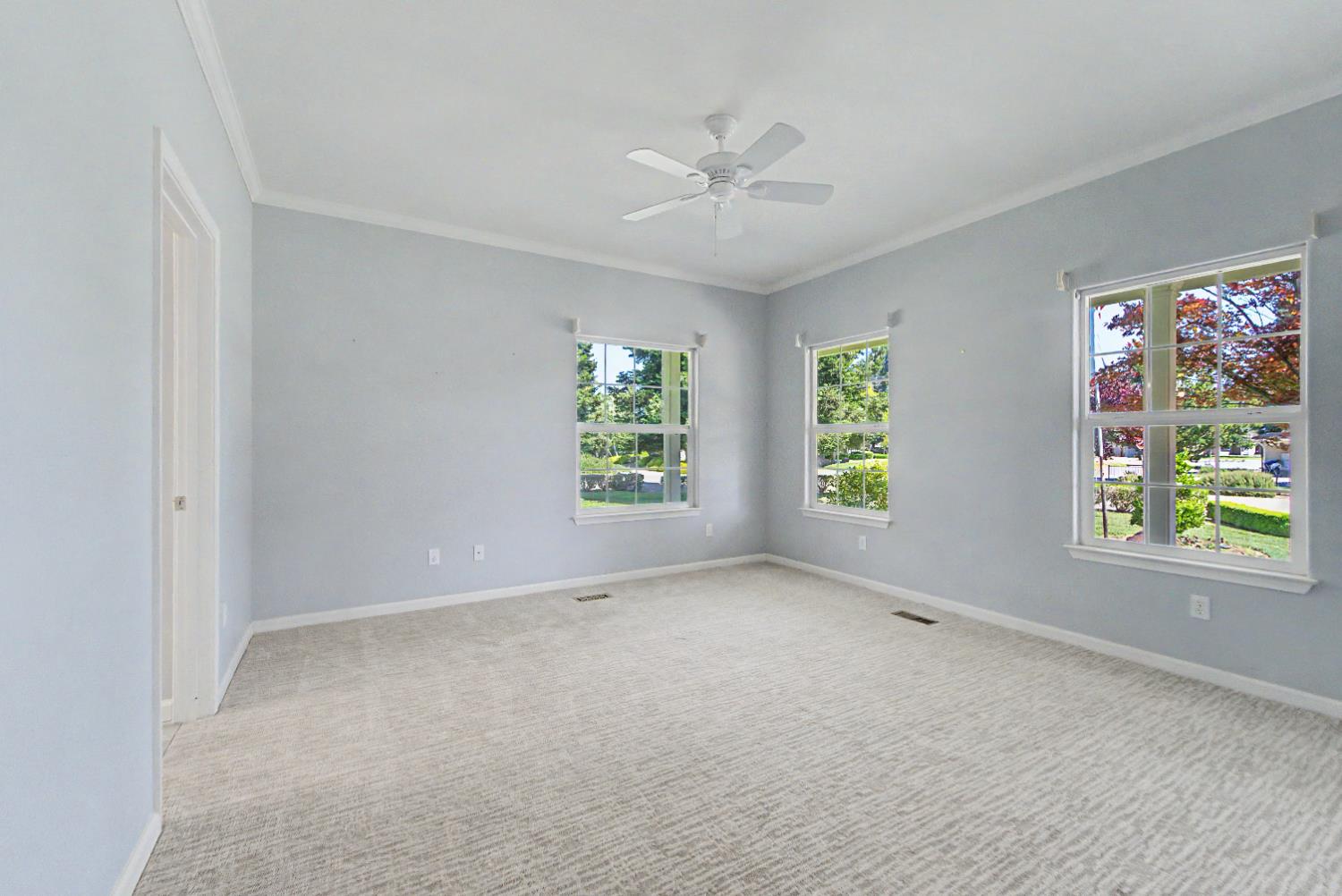 739 Saddleback Drive