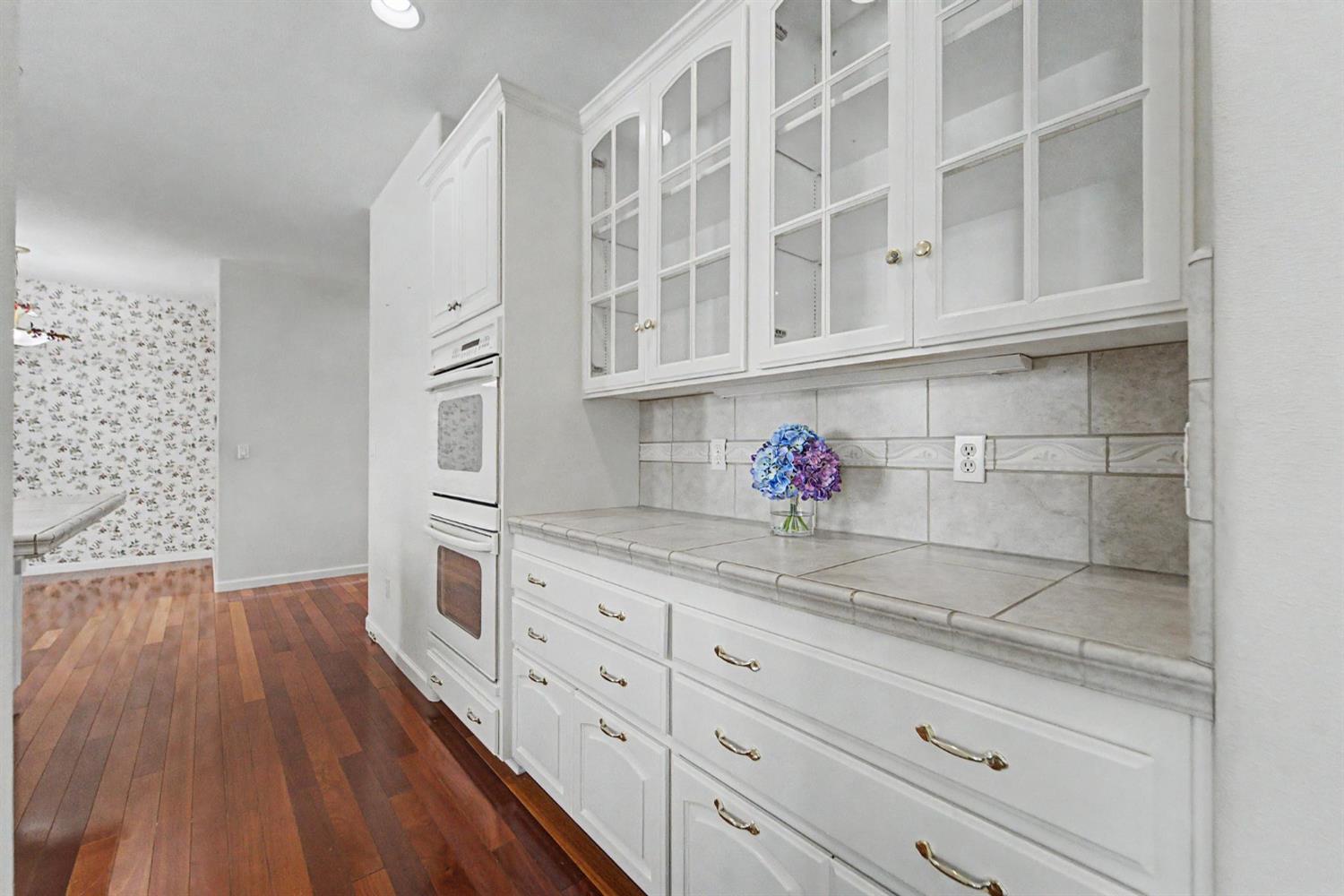 739 Saddleback Drive