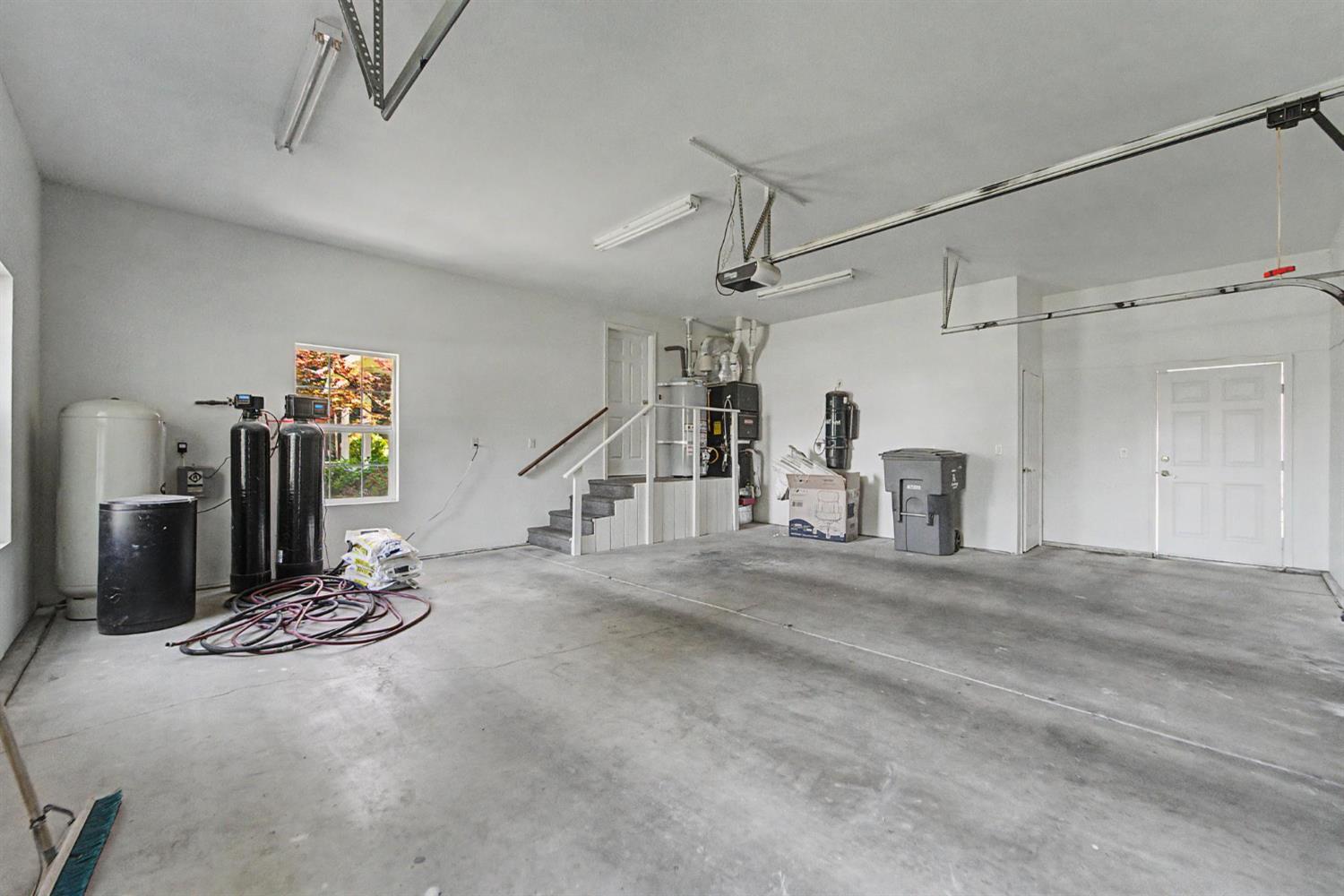 739 Saddleback Drive