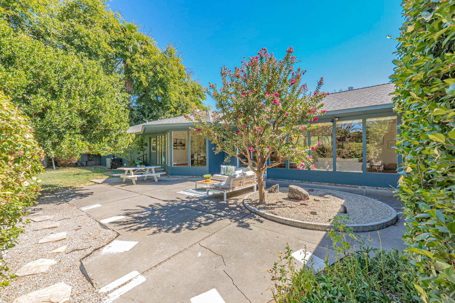 702 Miller Drive