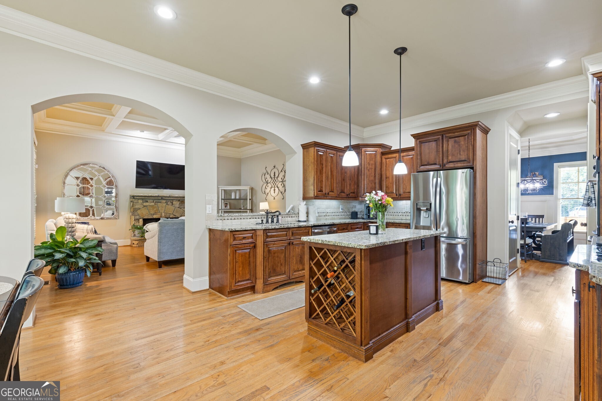 8775 Mica Creek