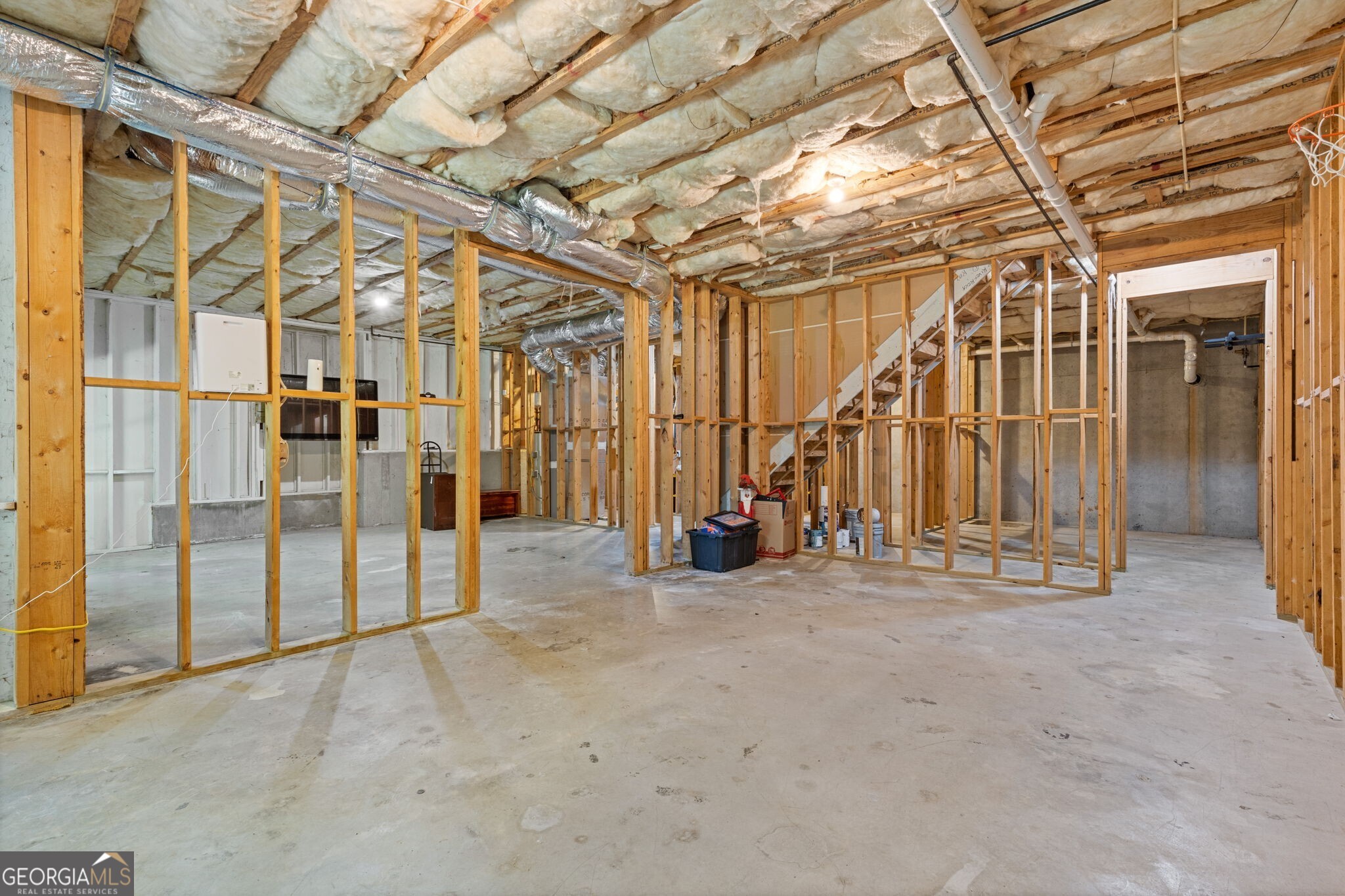 8775 Mica Creek