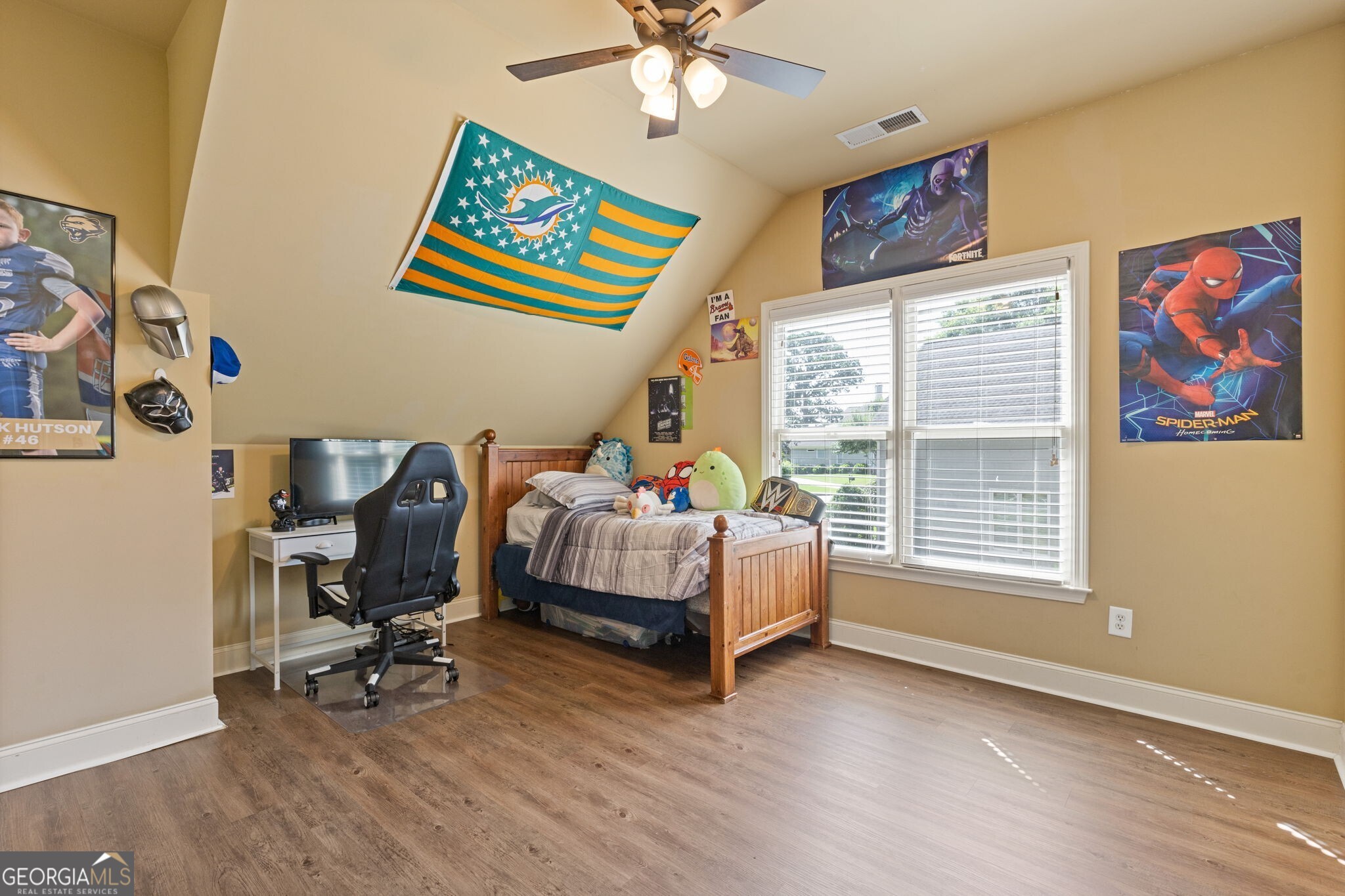 8775 Mica Creek