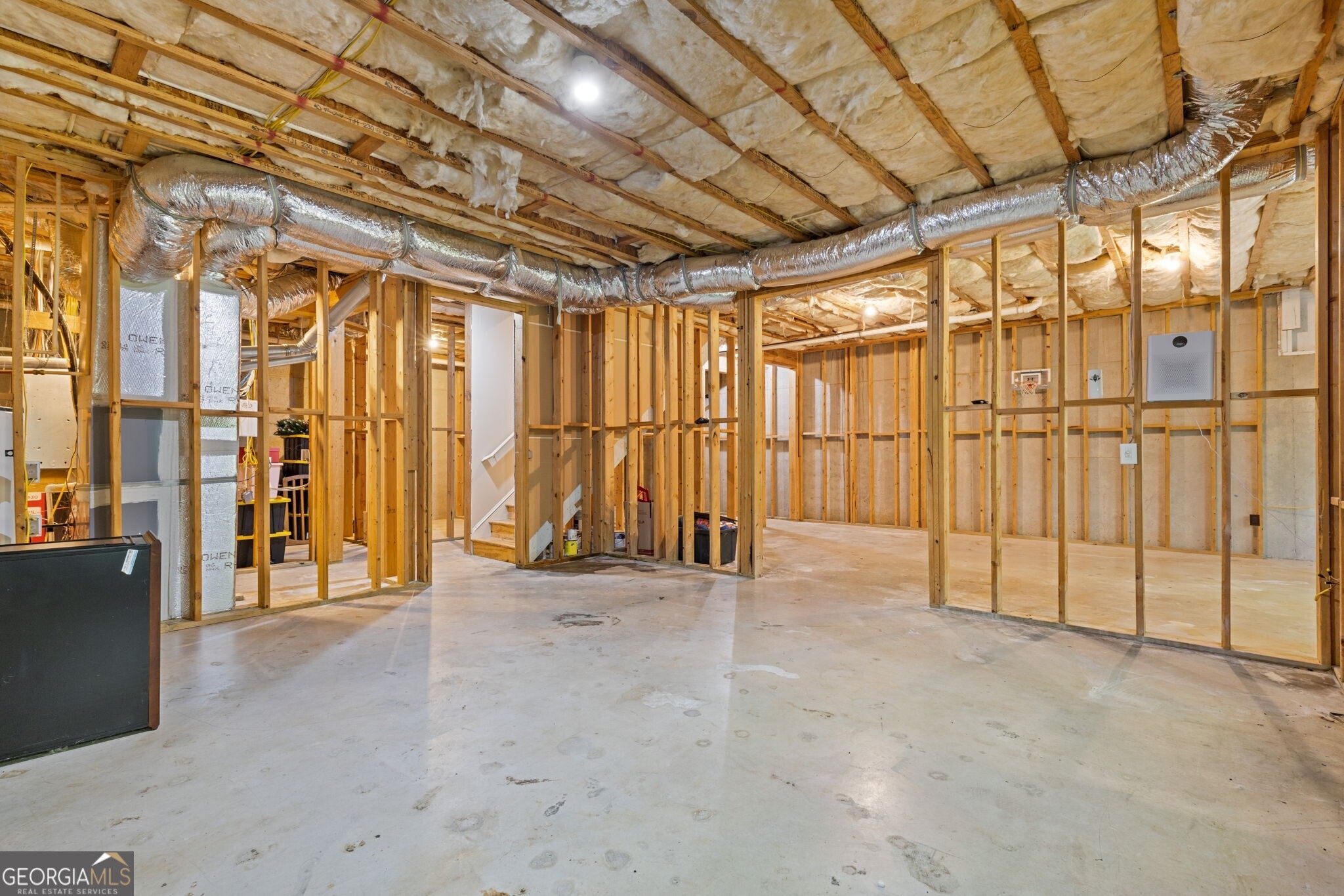 8775 Mica Creek