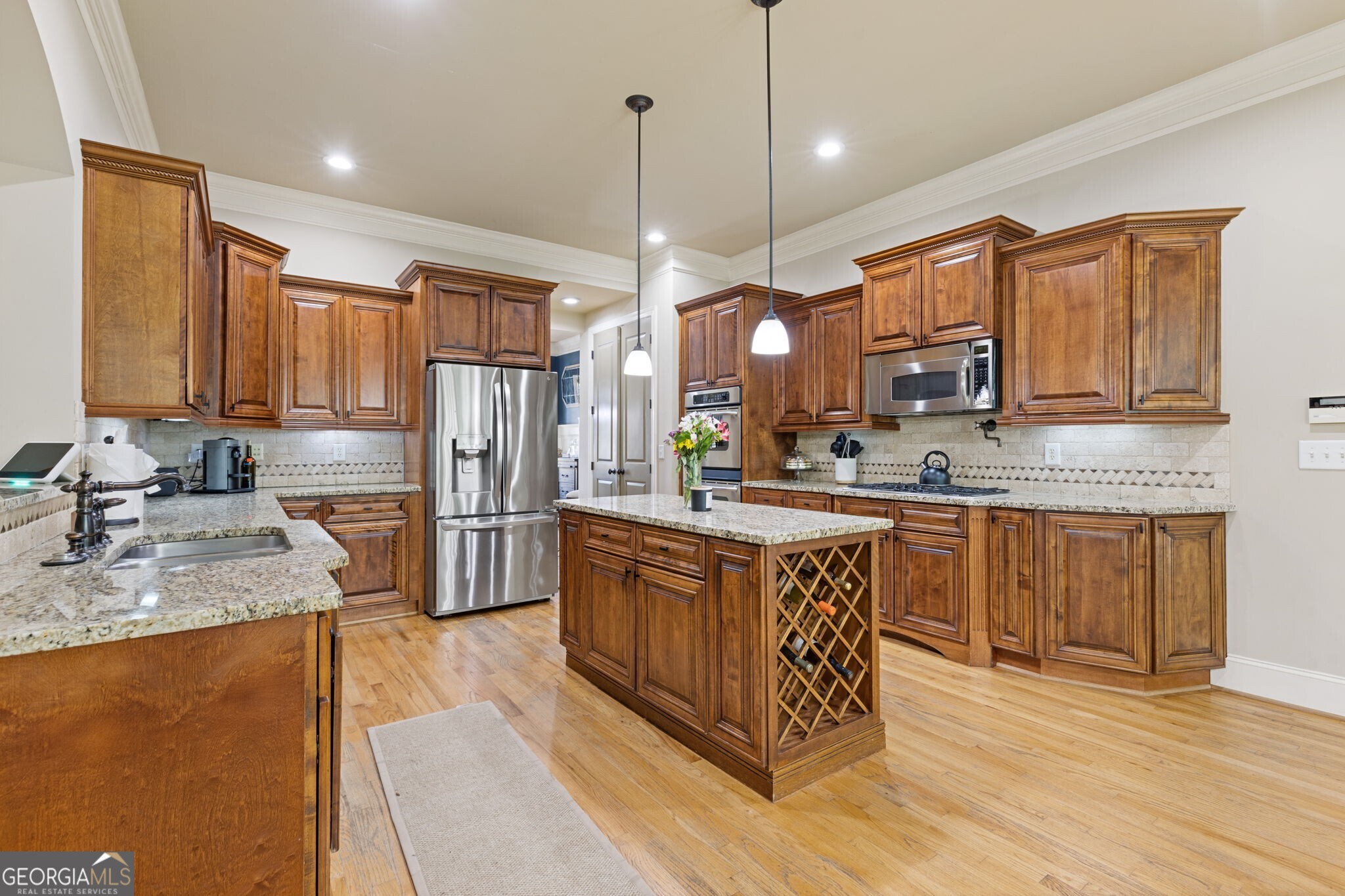 8775 Mica Creek
