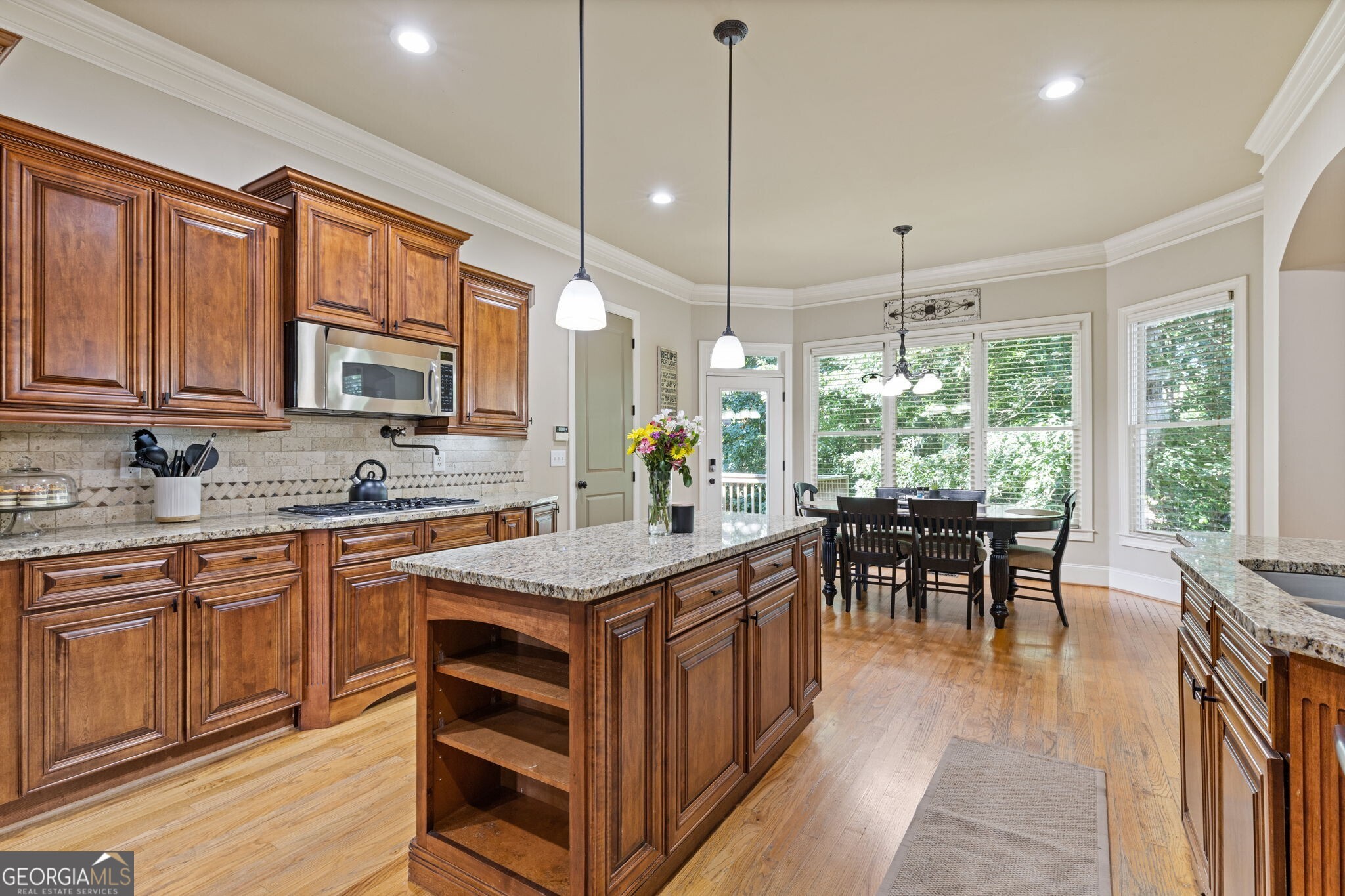8775 Mica Creek