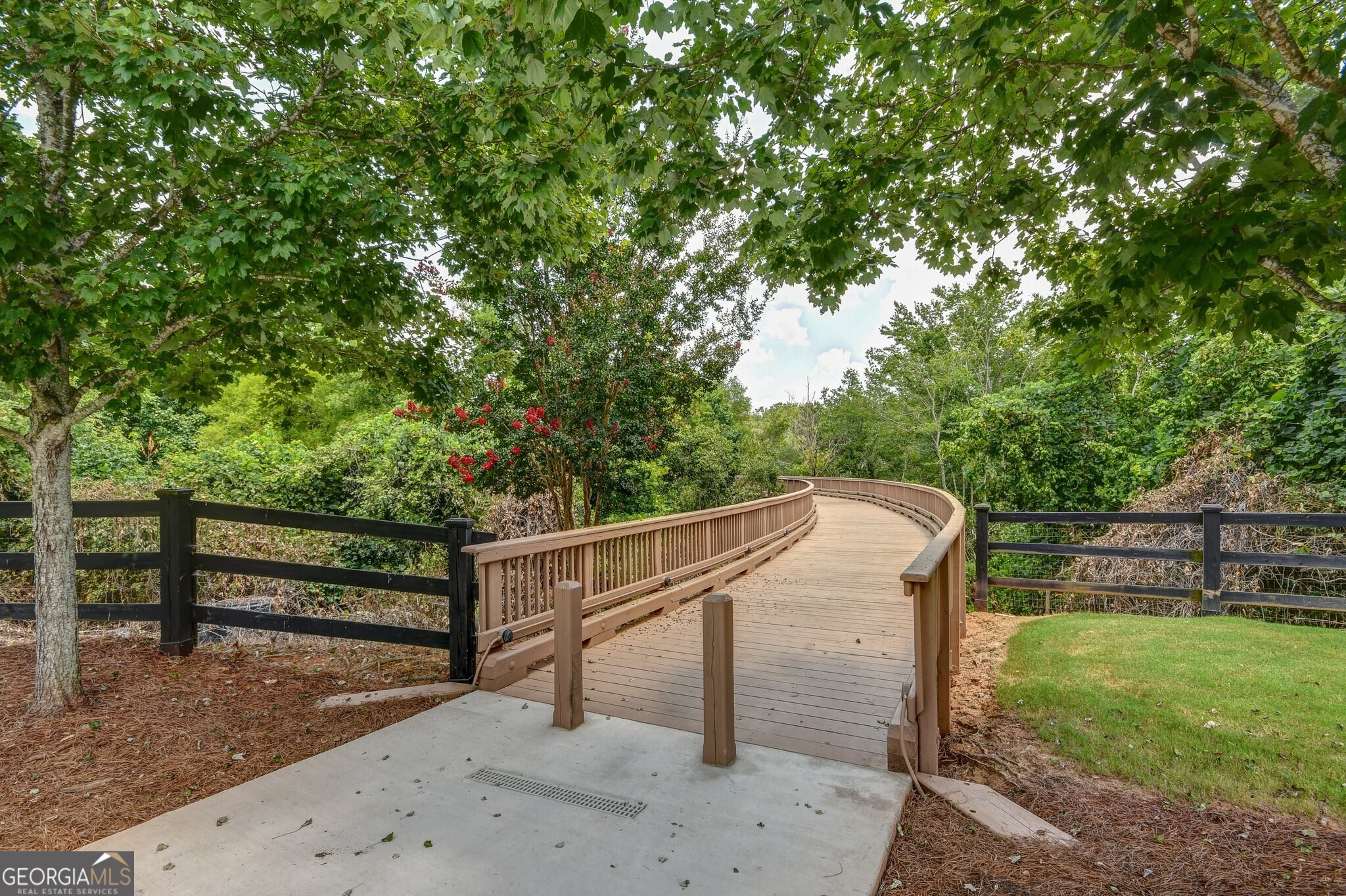 5335 Fairmont Glen