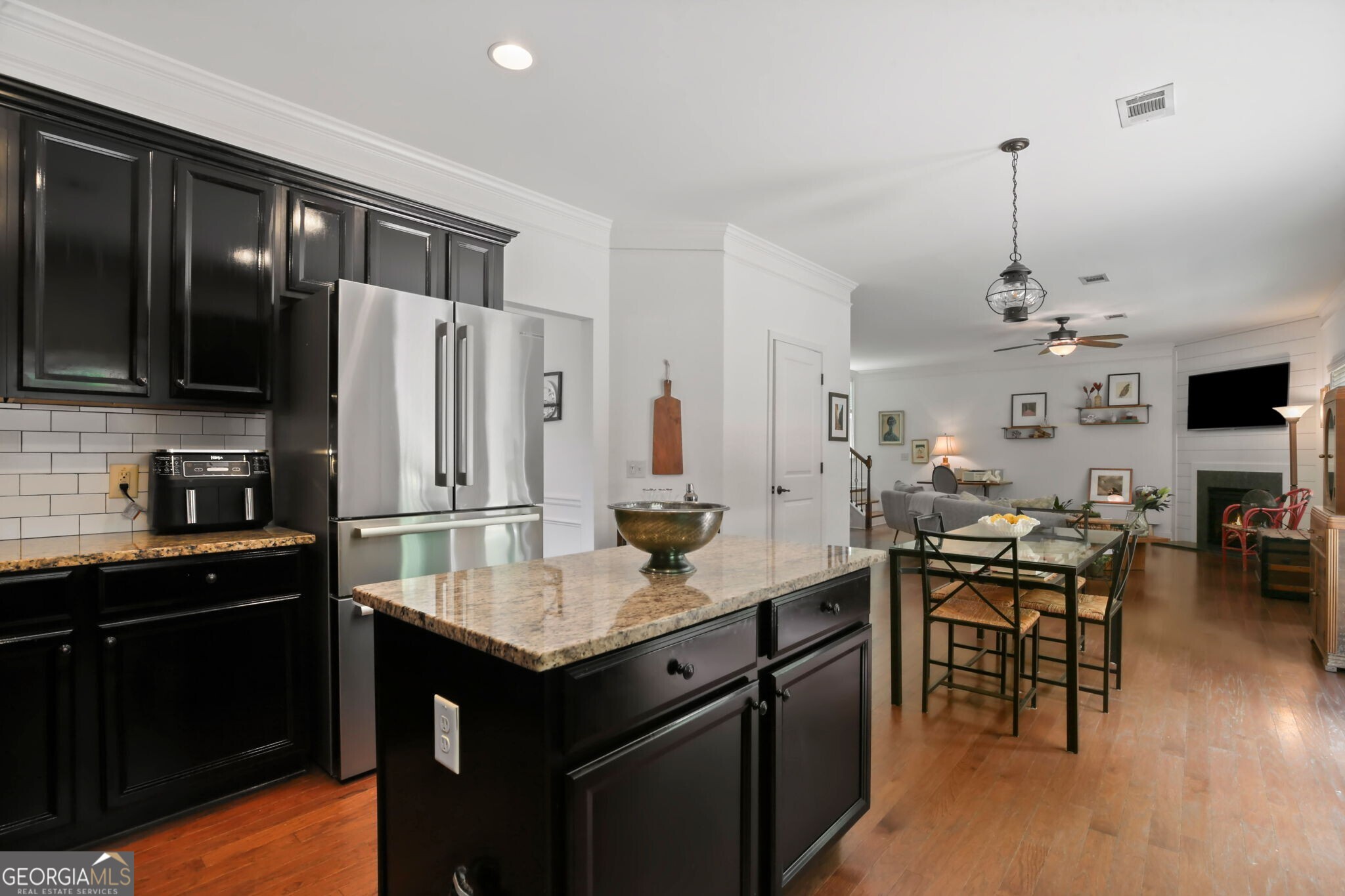 5335 Fairmont Glen