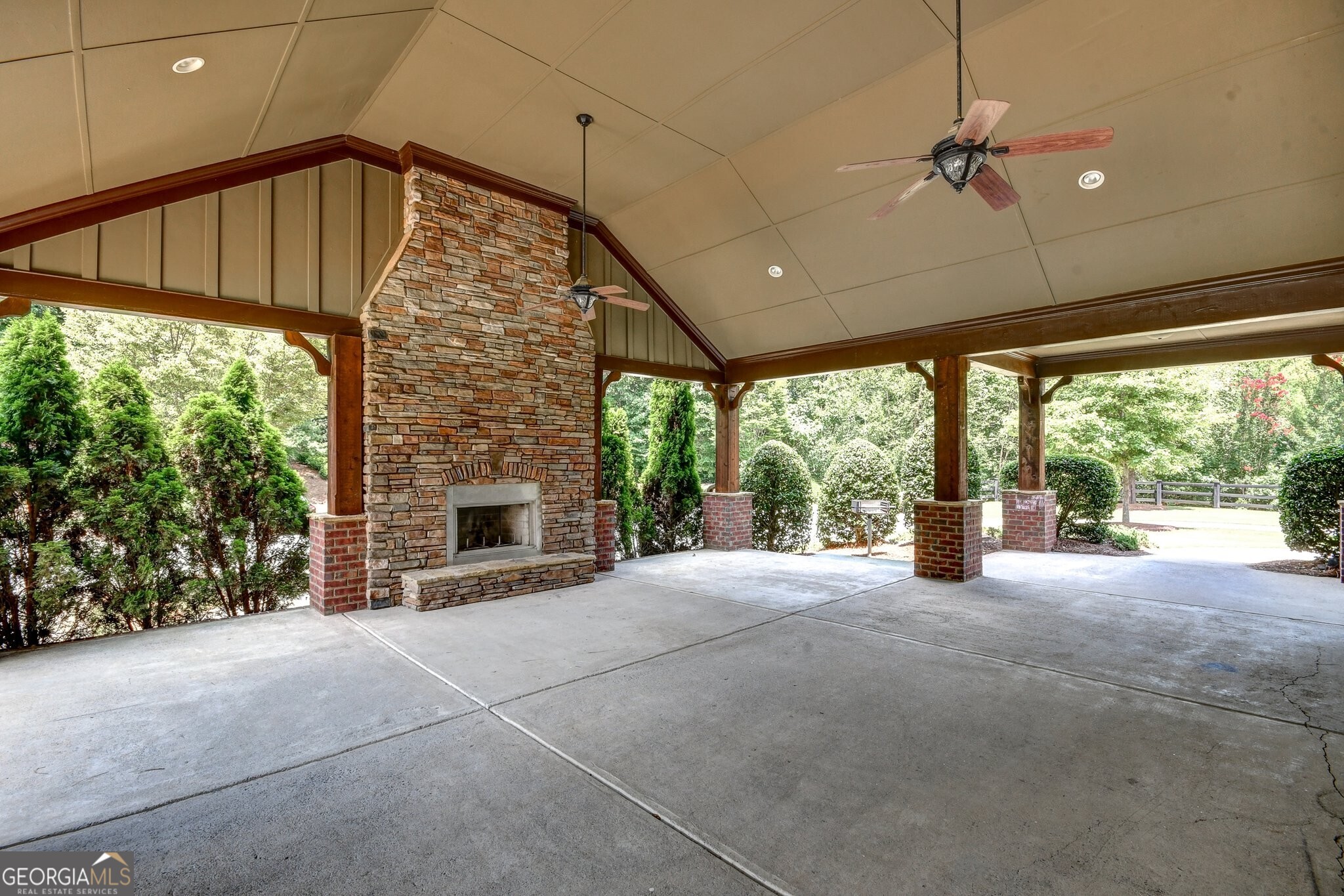 5335 Fairmont Glen