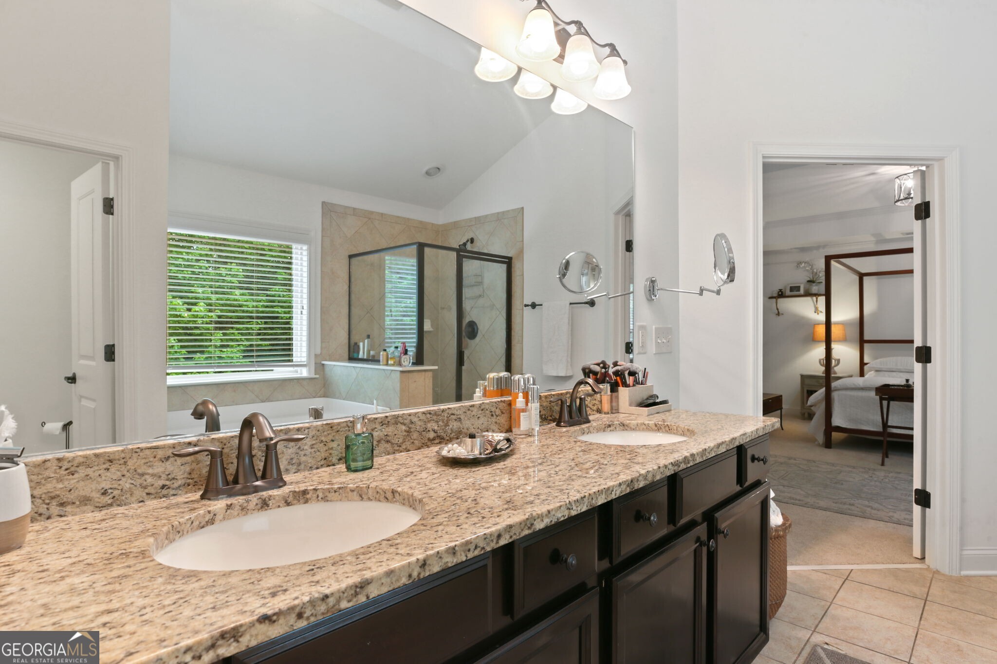 5335 Fairmont Glen
