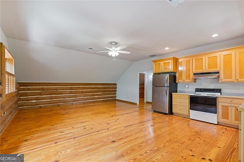 1355 White Road