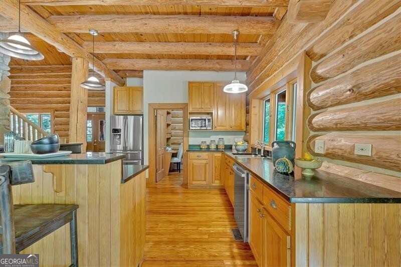 1355 White Road