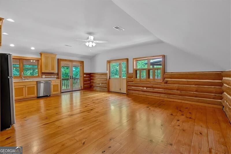 1355 White Road